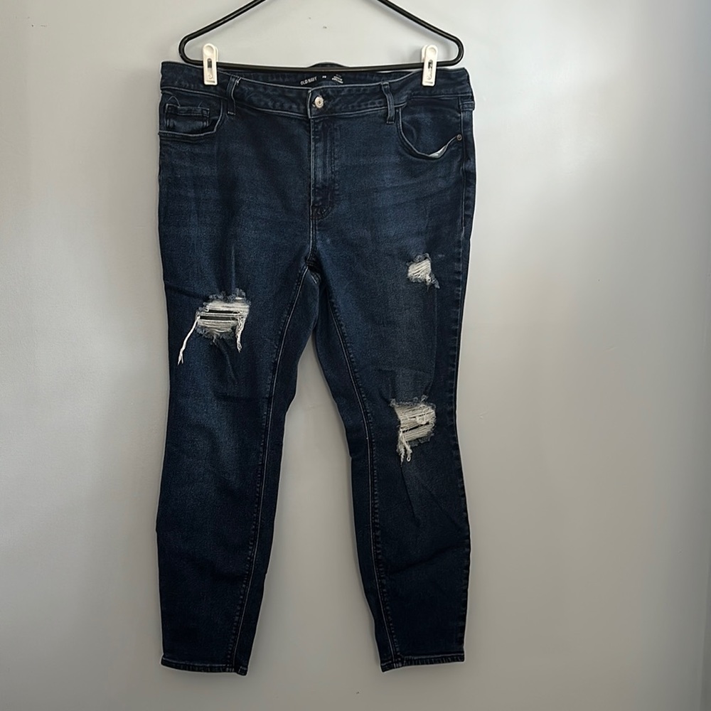 Distressed Skinny Jeans